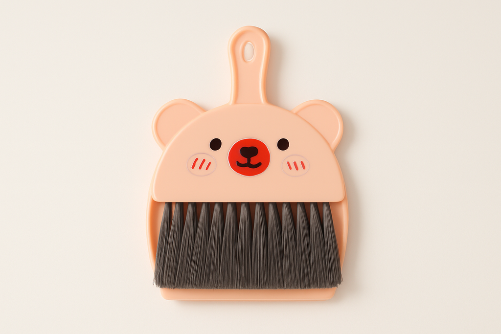 Vassoura em formato de urso com fundo branco e sombra